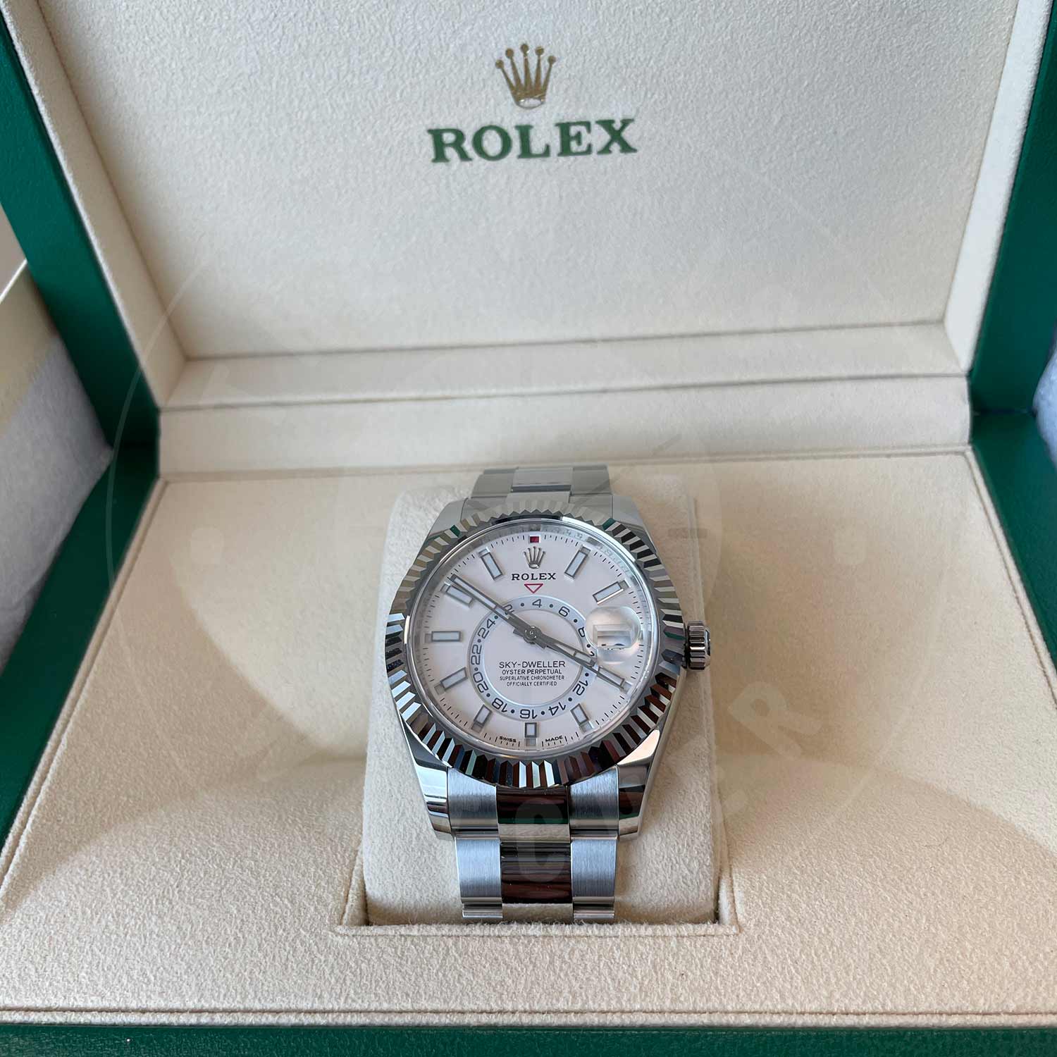 The Rolex Sky-Dweller White Dial Luxury Watch 326934-0001 42MM: A Statement of Class and Elegance